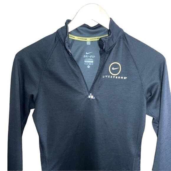 Nike Shirt Woman’s Size XS - Picture 3 of 5